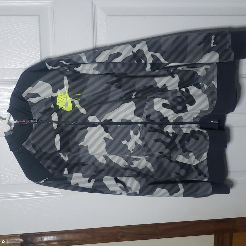Nike Camaflage Jacket Boys